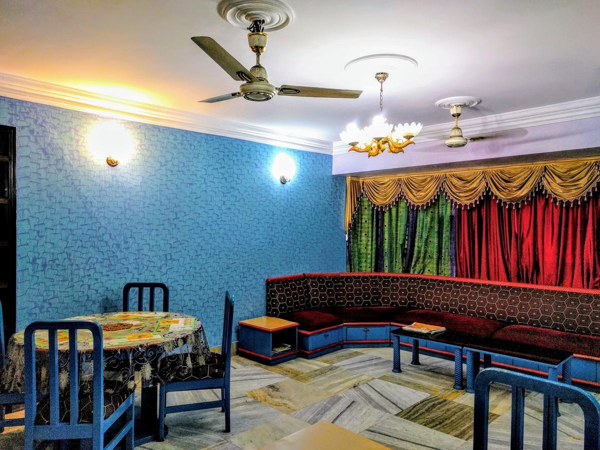 Ashray Guesthouse Калькутта Экстерьер фото