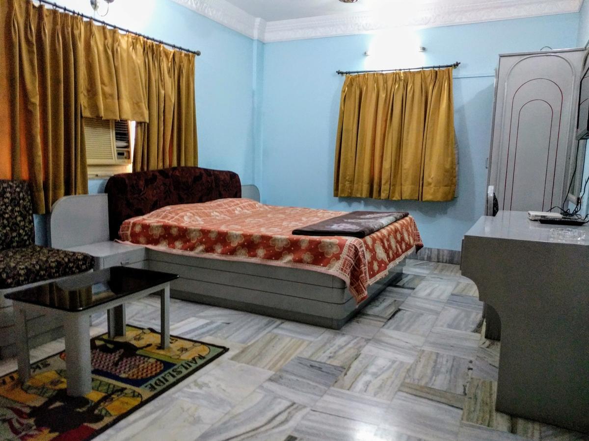 Ashray Guesthouse Калькутта Экстерьер фото